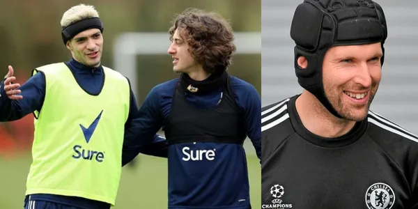 Raúl Jiménez sorprendió a propios y extraños en el último entrenamiento de Wolves, ya que se imitó a Petr Čech, portero que ha paseado su clase por Arsenal o Chelsea
