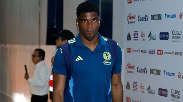 Raúl Zúñiga durante una práctica del Club América