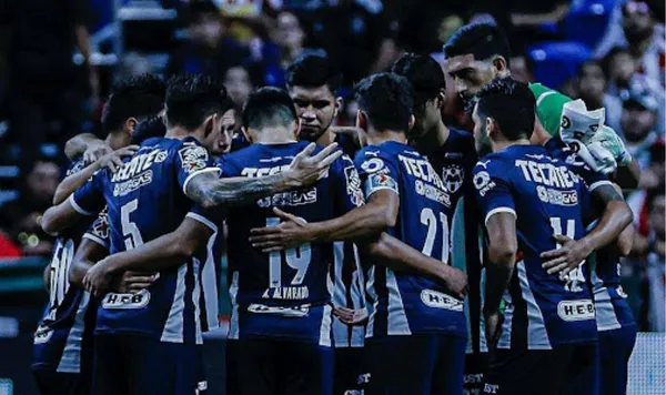 Rayados entrenó hoy con lo que sería su 11 titular para enfrentar al Cruz Azul en el repechaje.