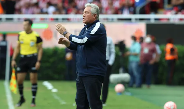 Rayados ya no gana, se le desinfló el equipo a Vucetich