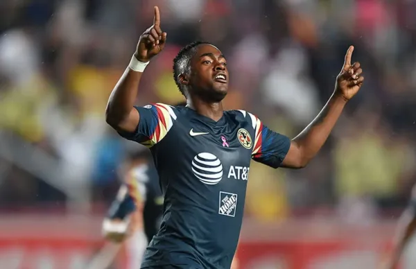 Renato Ibarra ha formalizado un acuerdo con un nuevo club para que continúe su carrera como jugador.