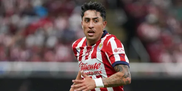 Revelan la razón por la que Omar Govea fue banca en el partido ante Toluca