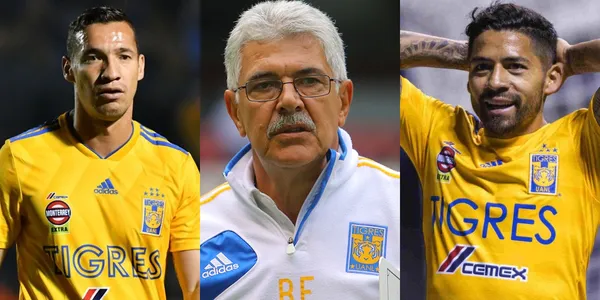 Ricardo Ferretti delinearía un once con Jesús Dueñas y Carlos Salcedo como laterales causando sorpresa entre los hinchas por lo arriesgado del planteamiento