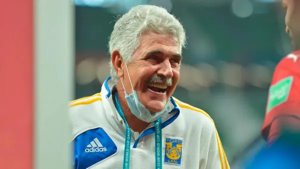 Ricardo Ferretti dirigiendo en el Club Tigres (Foto: SinEmbargoMx)