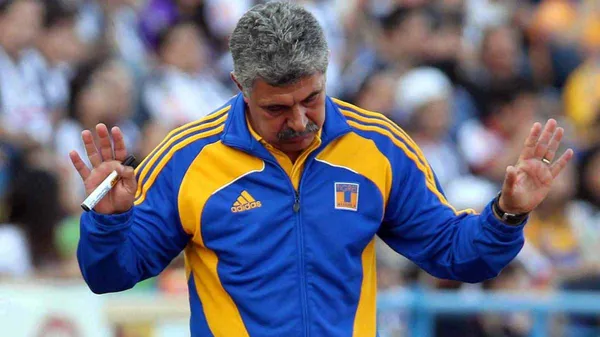 Ricardo Ferretti en su tiempo con Tigres (Fuente: Excélsior)