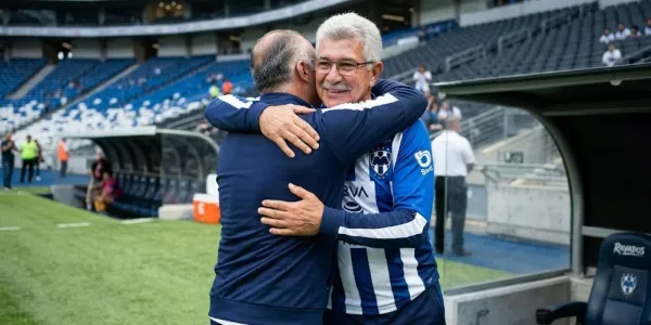 Ricardo Ferretti es una de las opciones que Rayados maneja para su banquillo