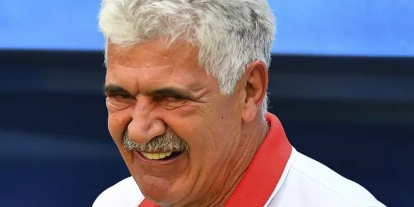 Ricardo Ferretti es una opción para Chivas de Guadalajara, y mira el salario que cobra por ser entrenador de un equipo