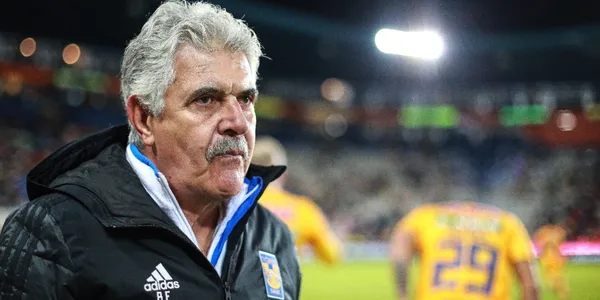 Ricardo Ferretti parece que se encamina en su renovación con Club Tigres, aunque pone condiciones que complican a la directiva para cumplirle.