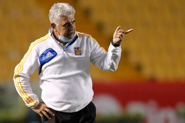 Ricardo Ferretti se escuda en las fallas arbitrales y además revela al responsable de la derrota de Tigres.