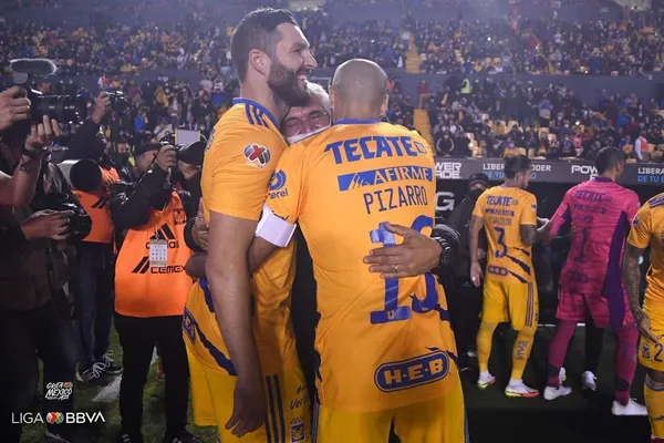 Ricardo Ferretti volvió a la querencia pero ahora defendiendo otros colores; sin embargo, la afición felina siempre estará agradecida con el estratega brasileño.