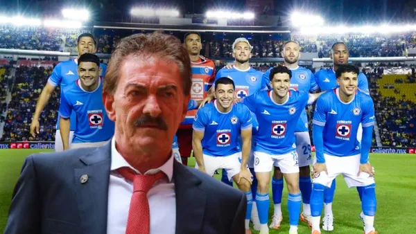 Ricardo La Volpe y jugadores de Cruz Azul (Foto: MEXSPORT)