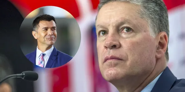 Ricardo Pelaéz contó con un tenso cruce con Jared Borgetti en plena transmisión