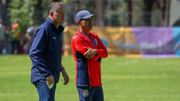 Ricardo Peláez podría quedarse en Chivas como su entrenador y destapan quién tomaría su cargo