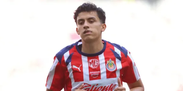 Richard Ledezma recibe fuerte acusación ahora que brilla como jugador de Chivas