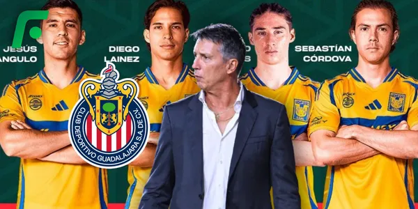 Robert Dante Siboli y jugadores de Tigres (Fuente: MEXSPORT)