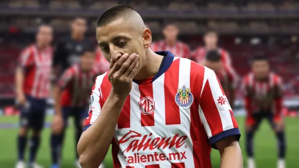Roberto Alvarado con Chivas / Foto: Chivas / Mexsport