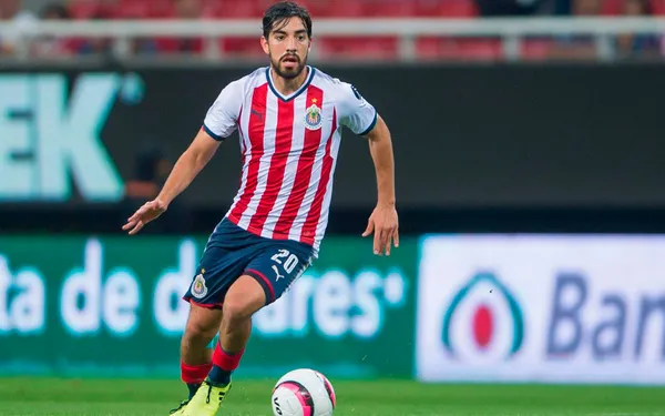 Rodolfo Pizarro habría tenido problemas con la directiva de Chivas, razón por la que habría salido del Rebaño en 2018.