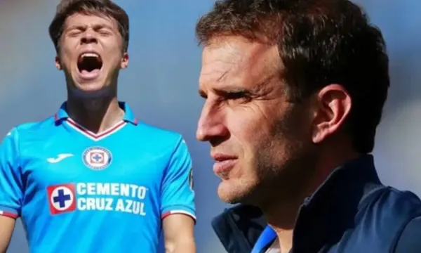 Rodrigo Huescas grita tras un fallo de gol, a la derecha, Iván Alonso (Fuente: Máquina Celeste)