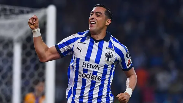 Rogelio Funes Mori. con la camiseta de Rayados . FOTO: Marcador Deportivo