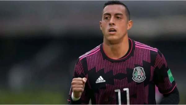 Rogelio Funes Mori dejó la concentración de la selección mexicana, aunque sí podía jugar ante Colombia
