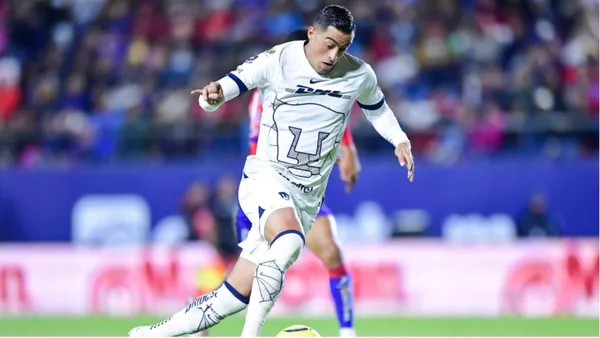 Rogelio Funes Mori es el principal candidato a salir de Pumas | Foto: Imago7