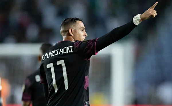 Rogelio Funes Mori se metió en el bolsillo a los fanáticos de Monterrey, y deberá hacer lo mismo en la Selección Mexicana. Pero siendo extranjero, a veces puede ser más difícil. Conoce más casos de jugadores naturalizados en El Tri.