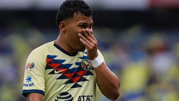 Roger Martínez está con un pie fuera del Club América y mira el equipo que se lo llevaría.