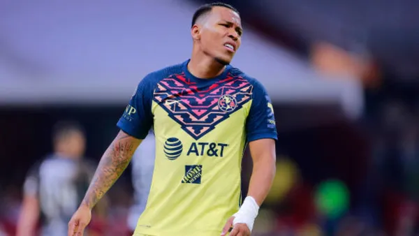 Roger Martínez no estuvo fino en el duelo ante Pachuca todo lo que hace luego de las prácticas del América