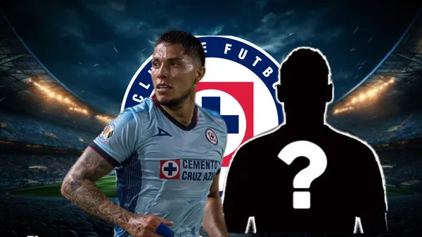 Salcedo, detrás el escudo de Cruz Azul y a lado jugador oculto