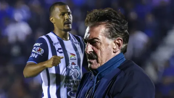 Salomón Rondón y Ricardo La Volpe (Foto: MEXSPORT)