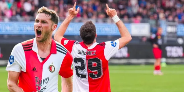 Santi Giménez revela desde Holanda por qué señala al cielo en cada vez que mete un gol