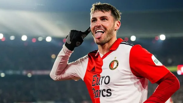 Santiago Giménez cada vez se aleja más del Feyenoord | Foto: Marca