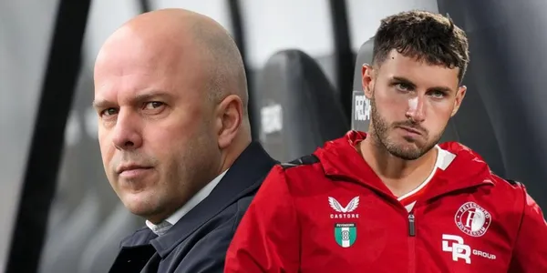 Santiago Giménez estará entrenando con su equipo tras la fecha FIFA