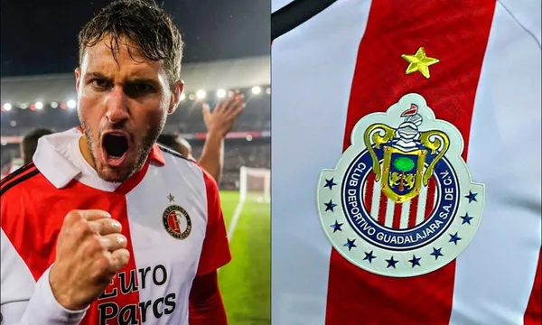 Santiago Giménez festejando gol y junto a él escudo de Chivas (Fuente: El Universal)