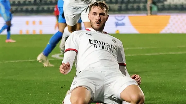 Santiago Giménez / Foto: AC Milán