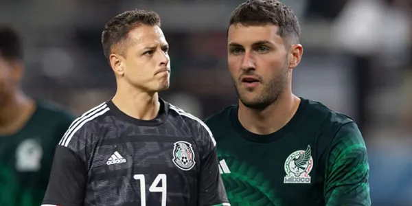 Santiago Giménez habló sobre lo que más recuerda de Javier Hernández en la selección mexicana y lo profesa