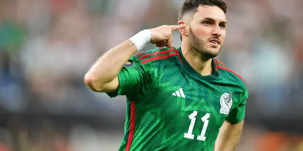 Santiago Giménez se convierte en el jugador más caro en activo de la selección mexicana
