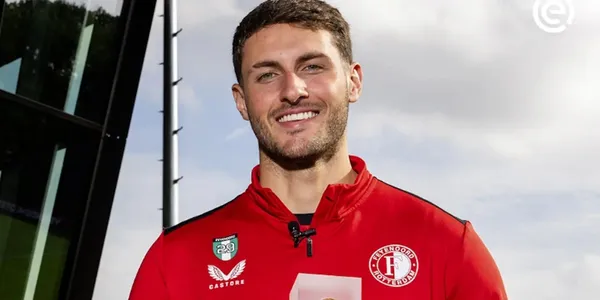 Santiago Giménez sigue dulce con el gol y, tal parece, un equipo alista millones para ficharlo