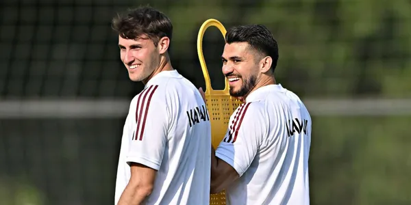 Santiago Giménez y Henry Martín (Fuente: MEXSPORT)