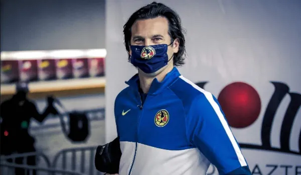 Santiago Solari demuestra que no solo trabaja como entrenador en el Club América y tiene otra profesión.