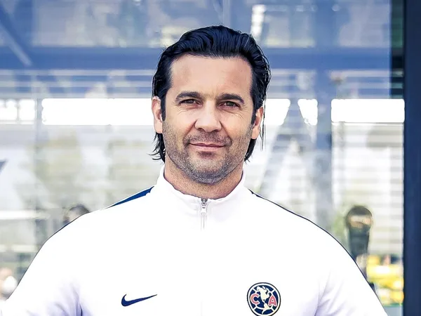 Santiago Solari no cierra la ventana de pases para el América; buscaría a Víctor Chust, exjugador del Real Madrid, para el Nido.
