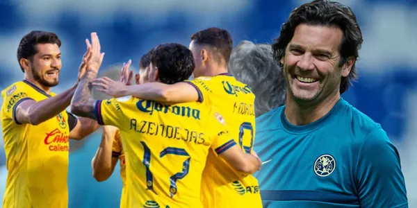 Santiago Solari y jugadores del América / Foto: MEXSPORT