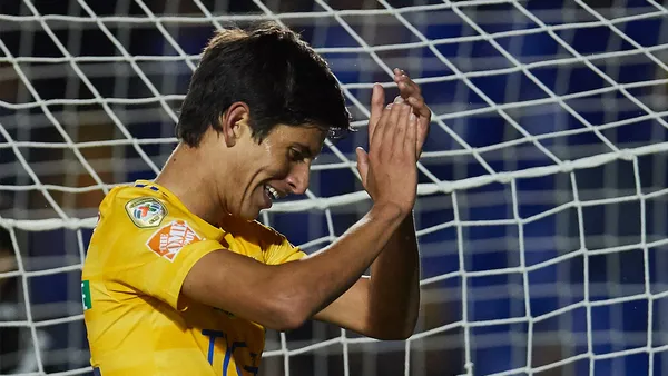 Santos Laguna estaría interesado en contratar al delantero mexicano y tendría ventaja sobre Chivas.