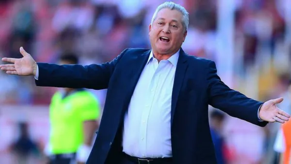 Se confirmaría la baja de otra pieza clave en Rebaño. Chivas se convirtió en un hospital