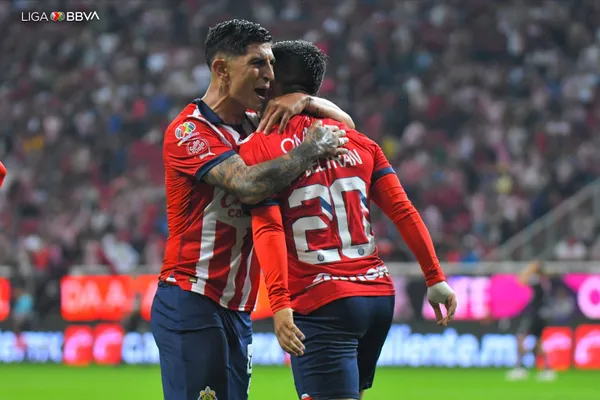 Se vivió una edición más del Clásico Tapatío en la cancha del Rebaño.