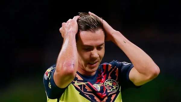 Sebastián Córdova parece no despuntar y su brillante y prometedora carrera se ha convertido en un espejismo, es por eso que la afición de América ya se hartó del jugador.