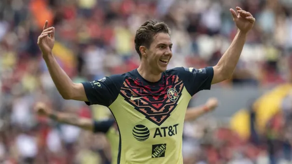 Sebastián Córdova subió una imagen a Instagram donde se le ve muy tranquilo disfrutando de sus vacaciones, pese a que su futuro es una incógnita.