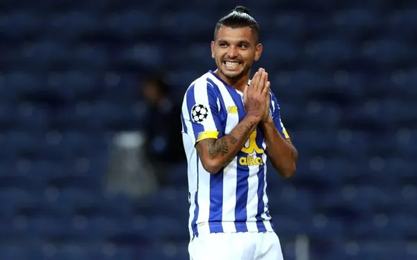 Sevilla tendría listo el contrato para Jesús Manuel Corona, quien es del agrado de Julen Lopetegui.