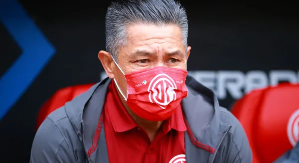 Si Ambriz no cumple lo que dijo se tendrá que ir del equipo