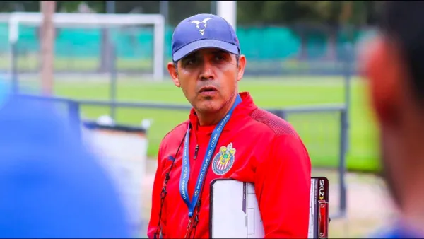 Si Ricardo Cadena se queda en Chivas, ya tendría en la mira a su primer refuerzo